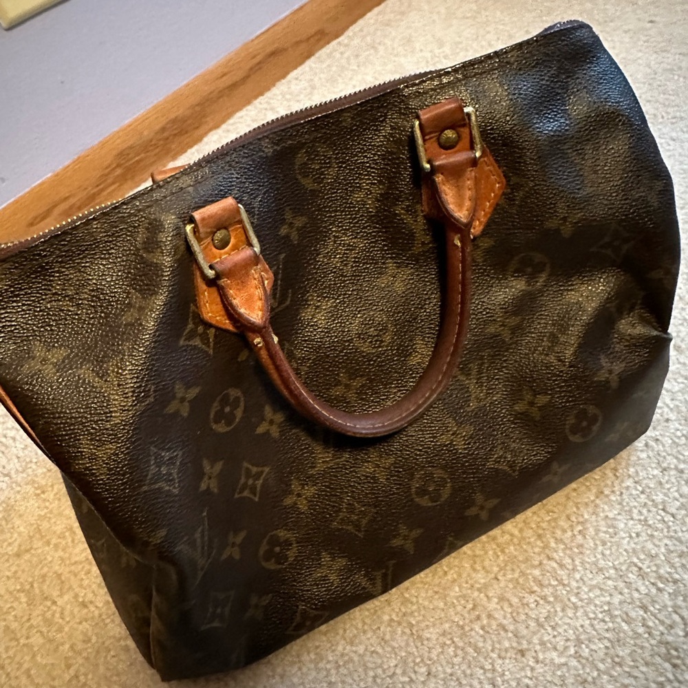 Louis Vuitton Speedy 30